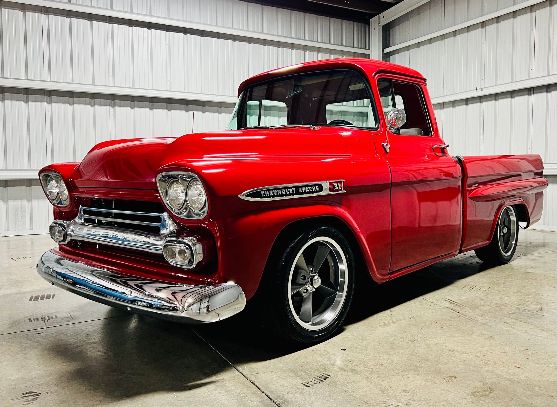 1958 CHEVROLET APACHE - Image 2