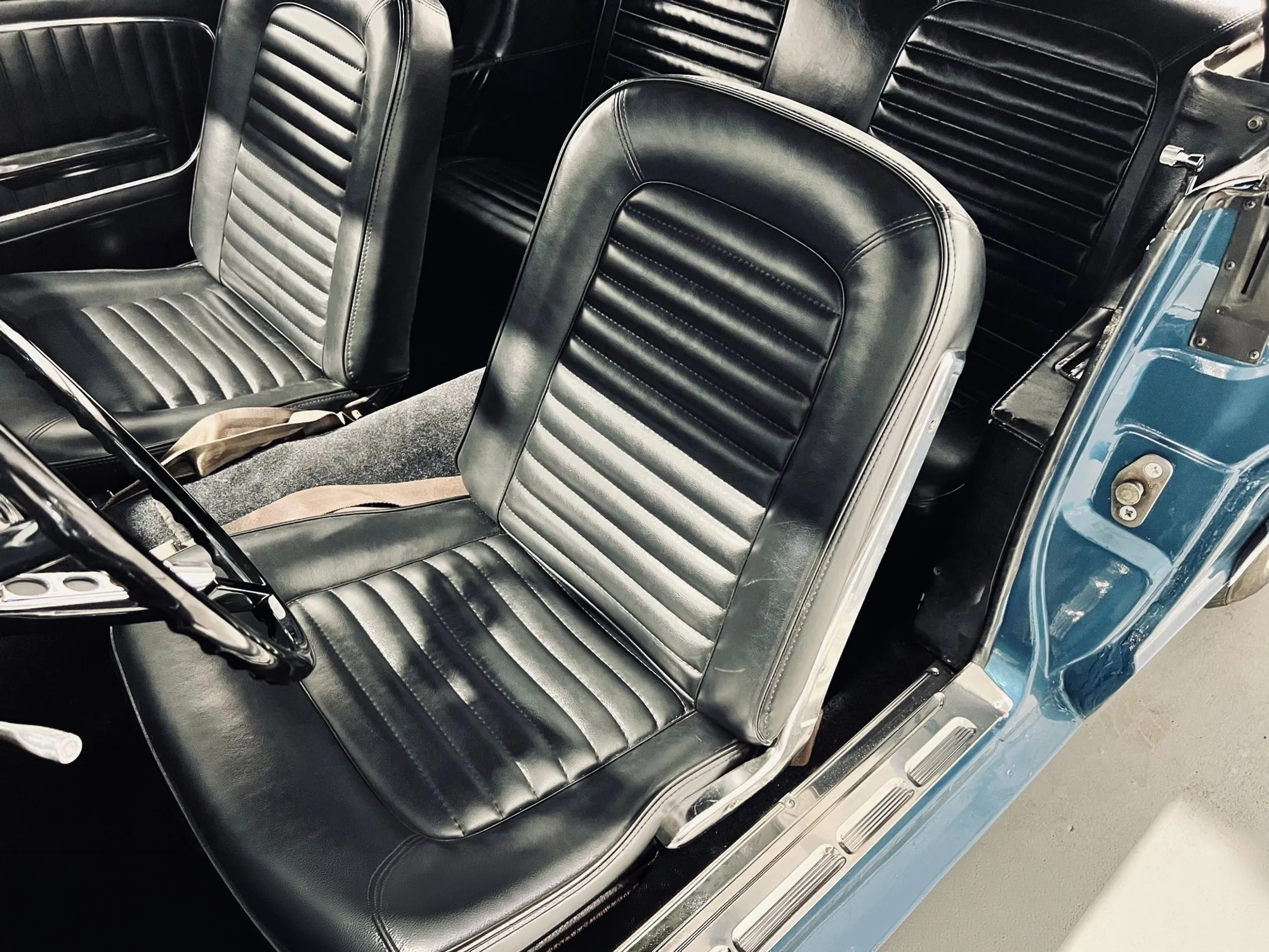 1965 FORD MUSTANG - Image 9