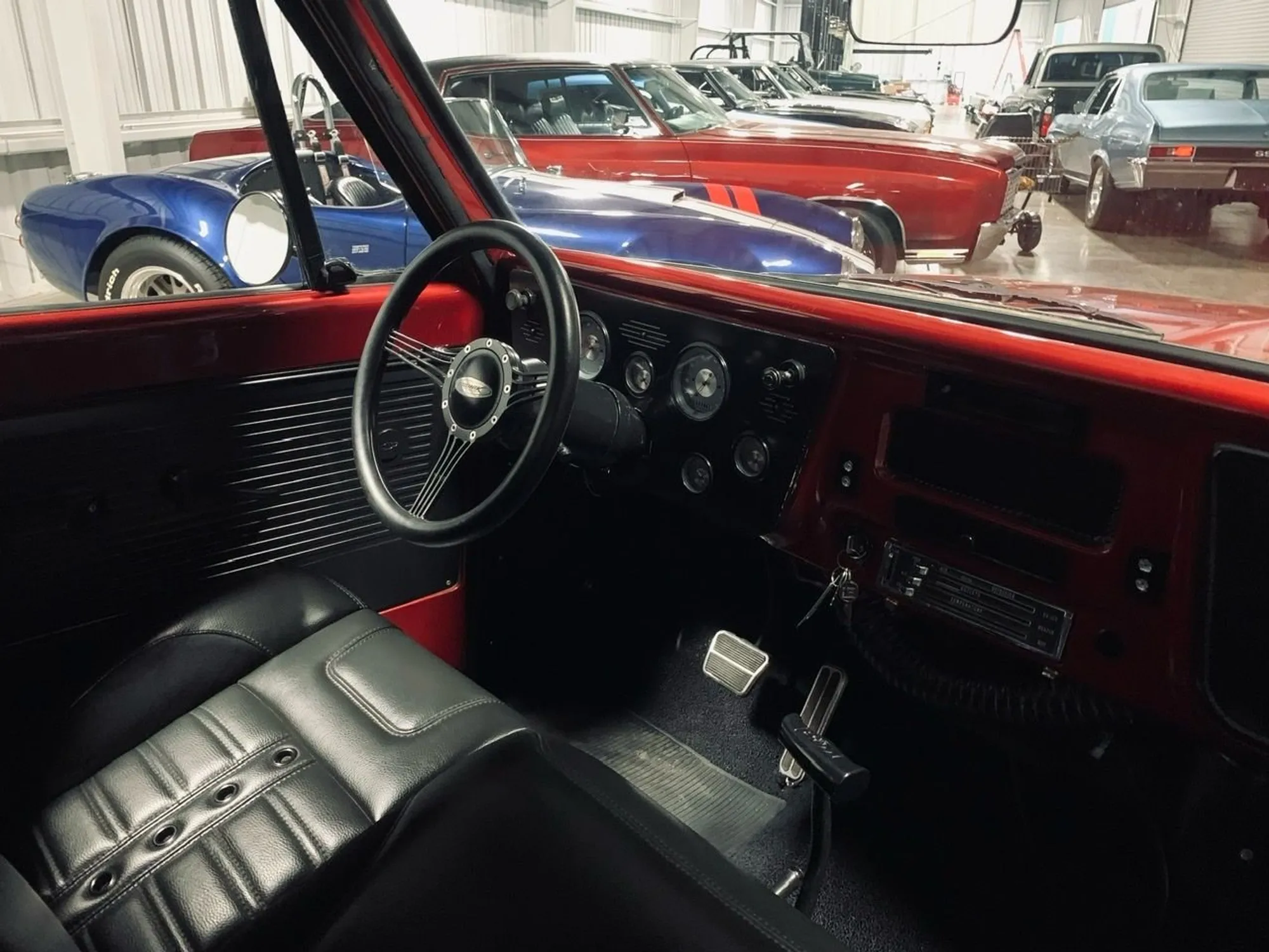 1967 CHEVROLET C10 - Image 13