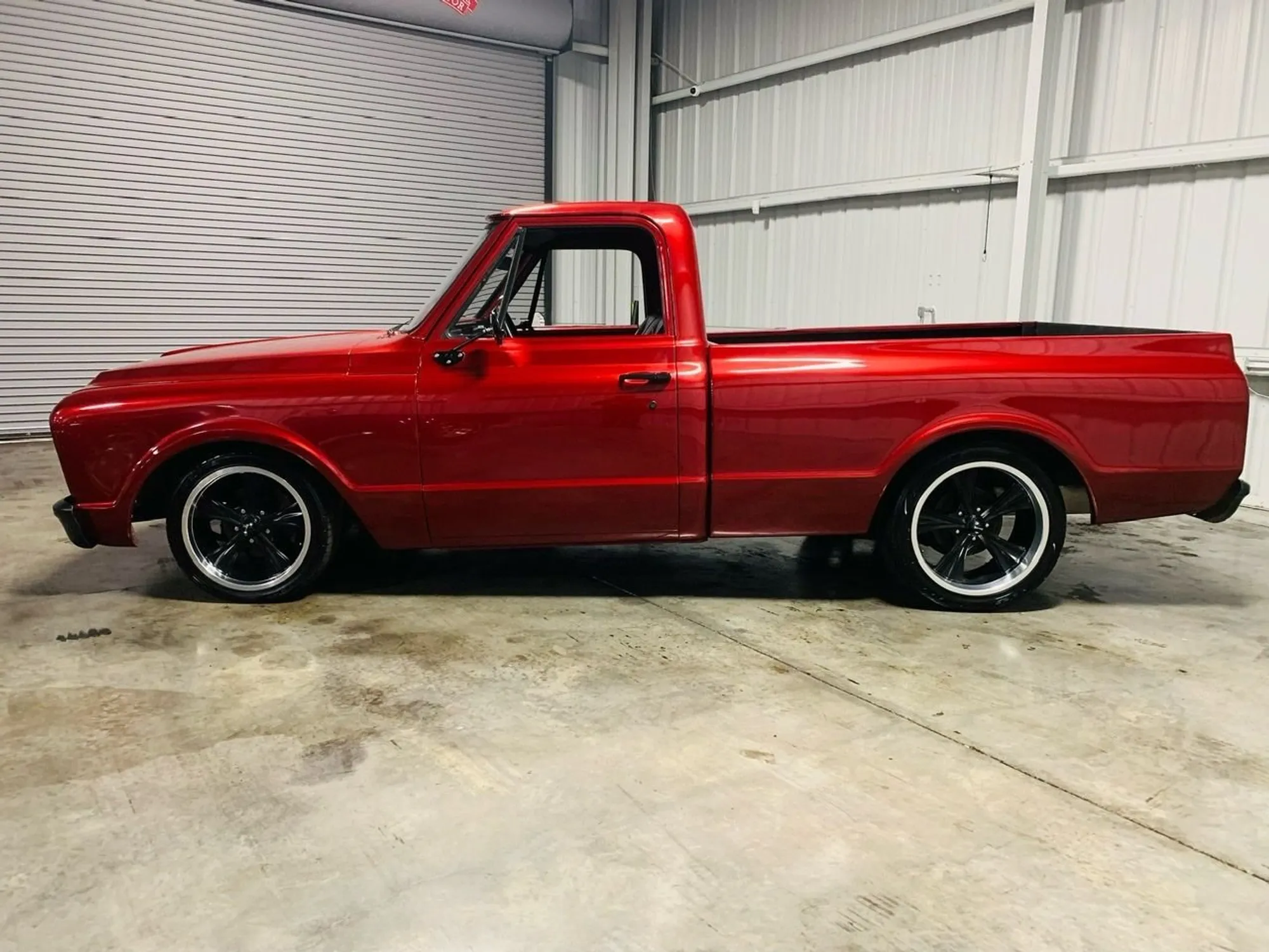 1967 CHEVROLET C10 - Image 2